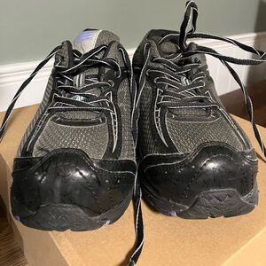 Kodiak Rockfibre Metal free work shoe new condition